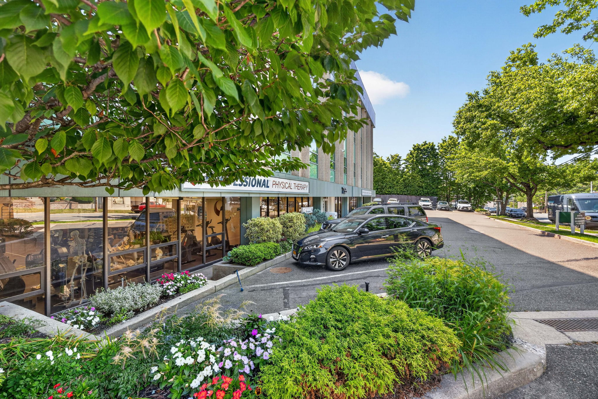 Landscaped approach to 755 New York Avenue