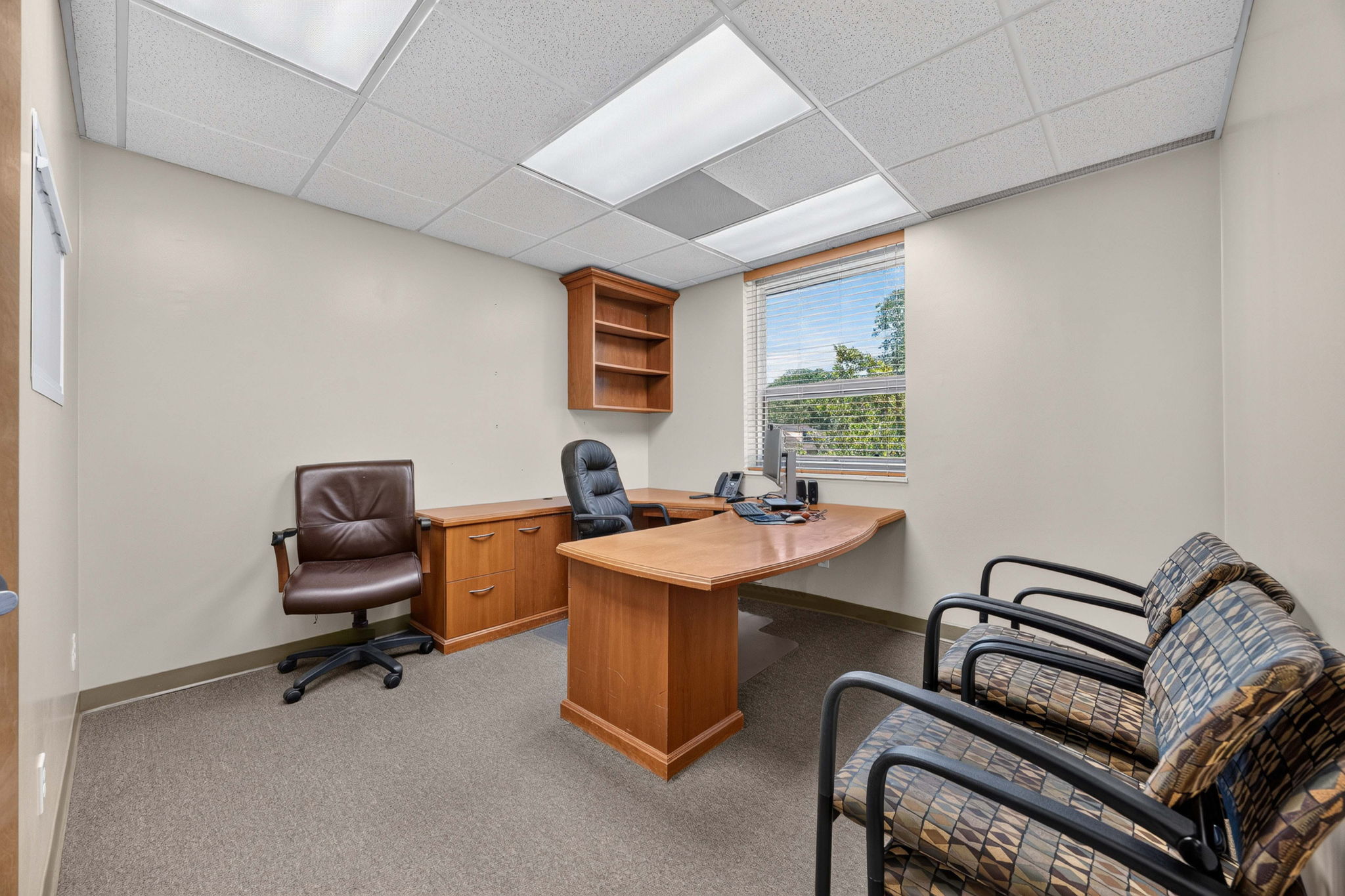 Consultation room in Suite 309