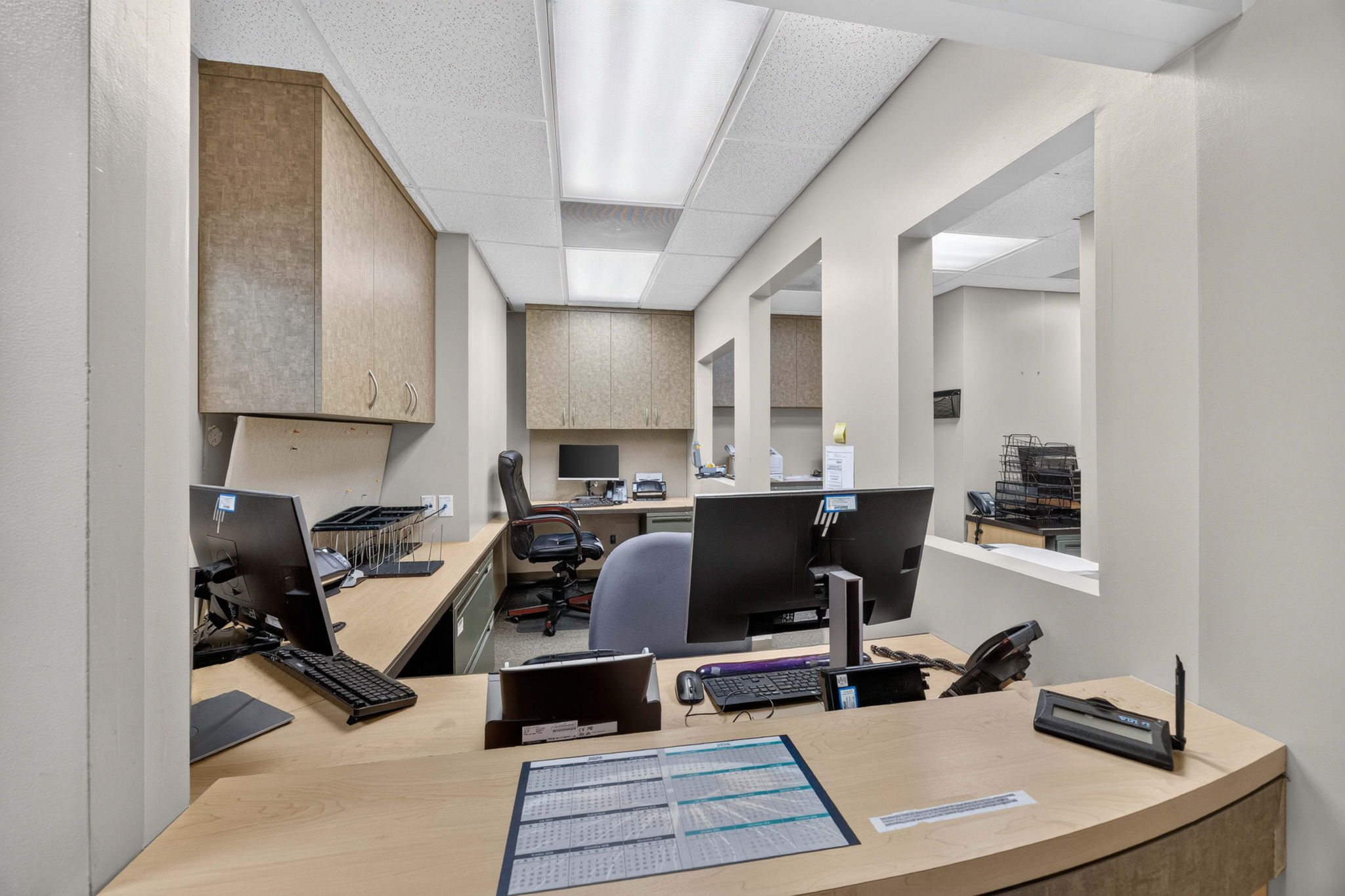 Reception and business office in Suite 309