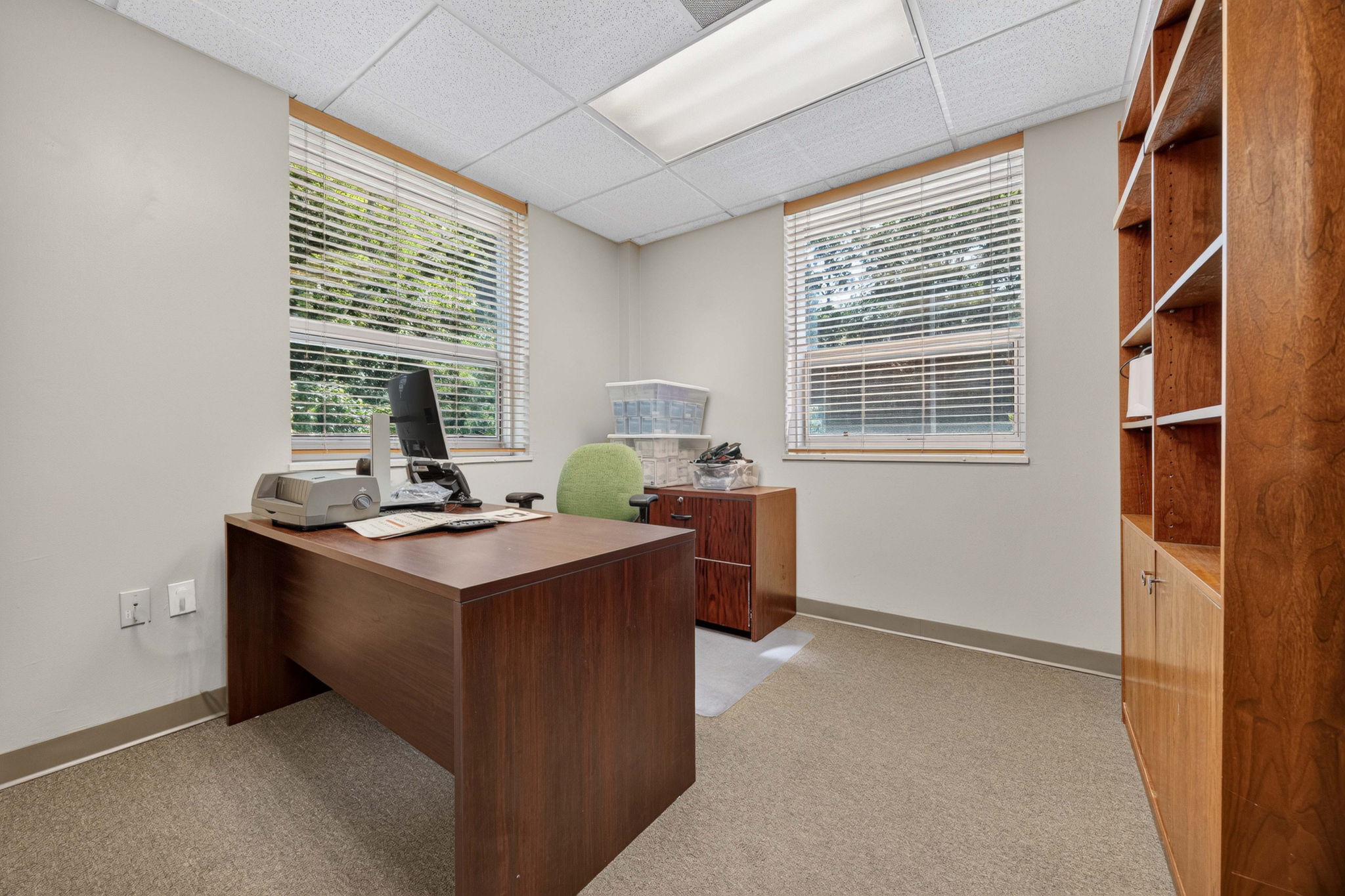 Windowed private office in Suite 309
